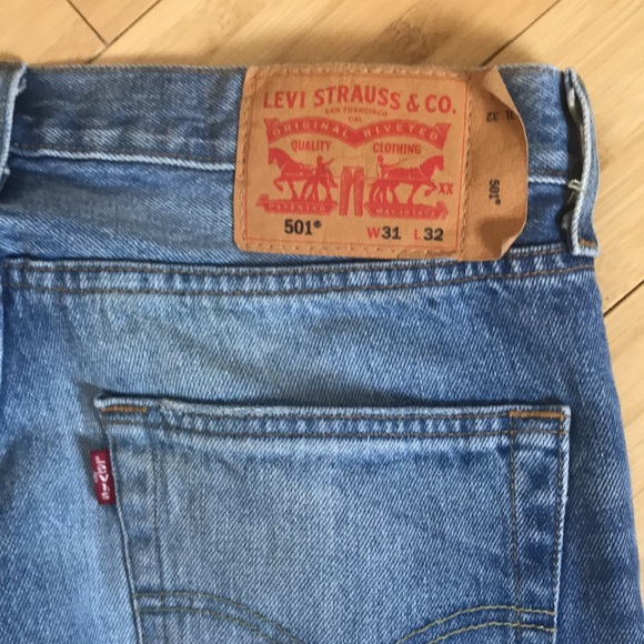 Levi’s 501 Men's Jean Destruction 31 x 32 - Picture 8 of 9